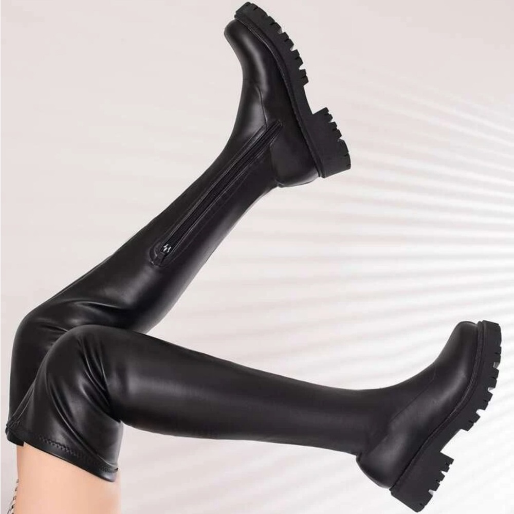 Size 9 Women Side Zipper Flatform Combat boot